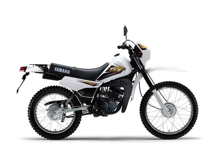 YAMAHA DT125 - DT, THE MACHINE YOU CAN TRUST:
It's a combination that gives plenty of usable torque, a strong acceleration feeling and light, responsive handling. The DT125 is designed and engineered to provide a high-level balance of performance in the basics of running, turning and stopping.